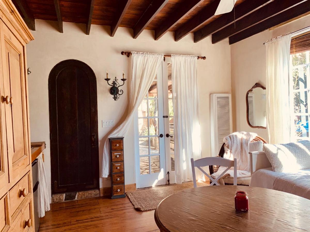 Under The Tuscan Sun Cottage In West Los Angeles Esterno foto